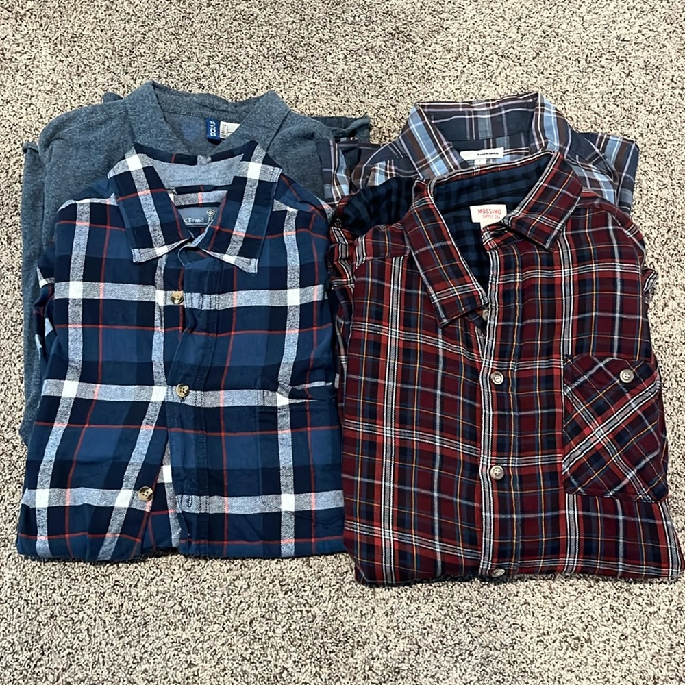 Lot of 4 Men’s Button Down Shirts - Large